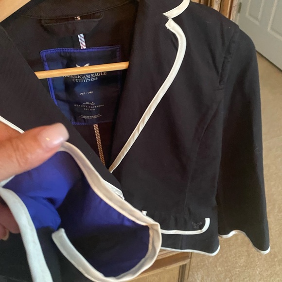 American Eagle Outfitters Black Blazer with White Accents - Picture 13 of 16
